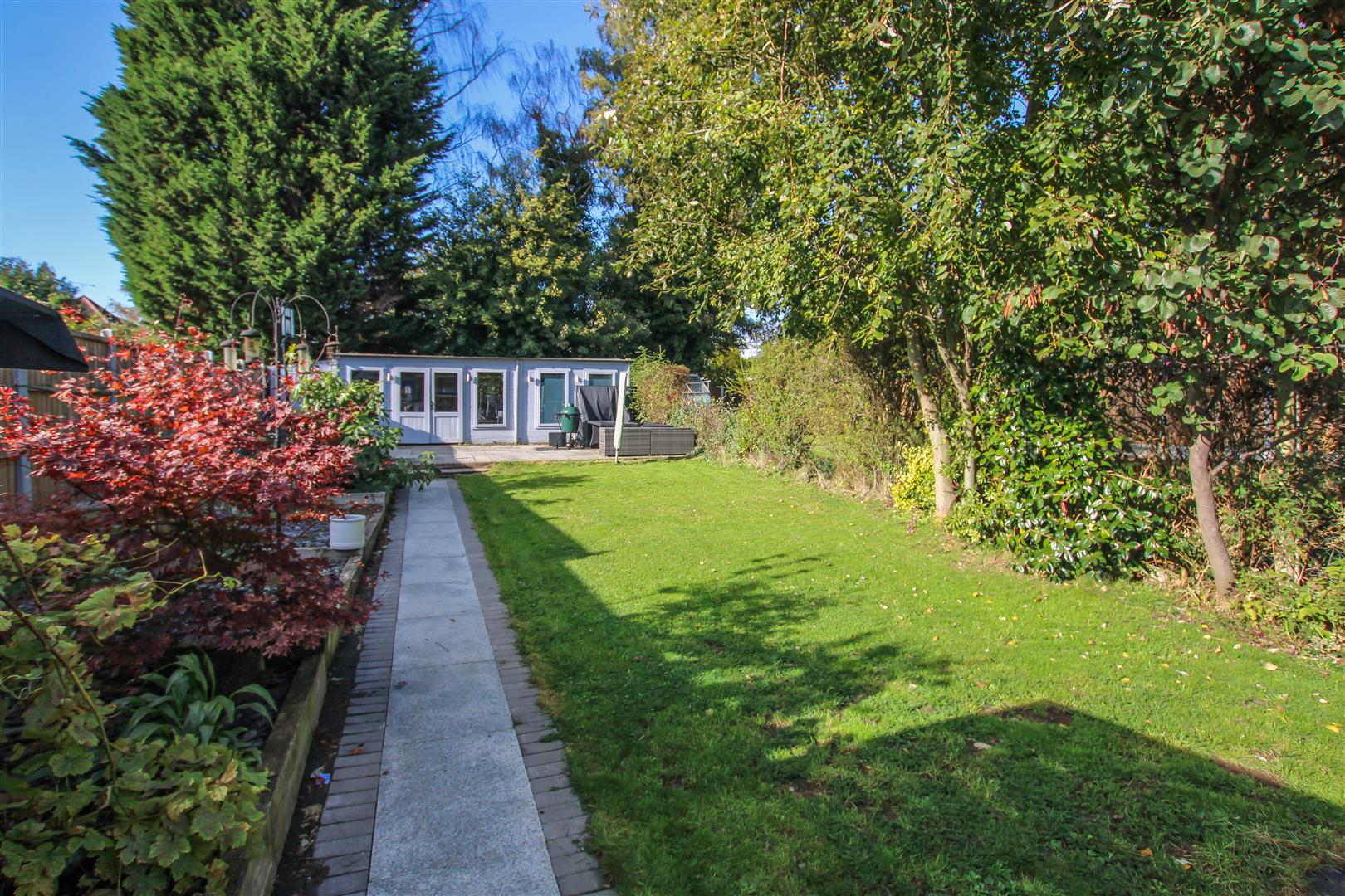 Hunter Avenue, Shenfield, Brentwood Keith Ashton